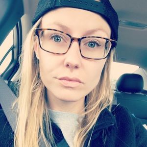 Meet your Posher, Molly